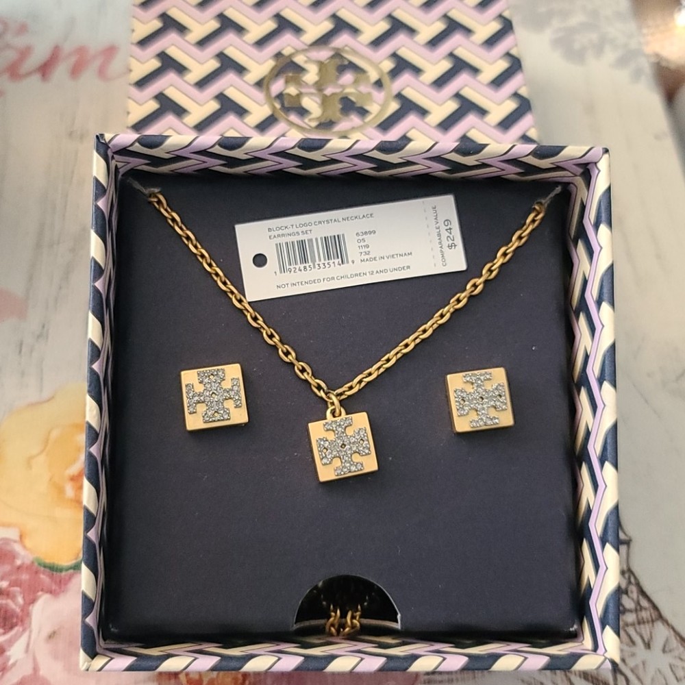 Tory Burch Earrings and Necklace gift set